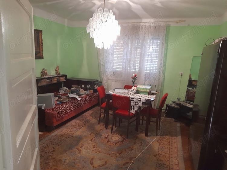 Casă cu 4 camere în Micro 14
