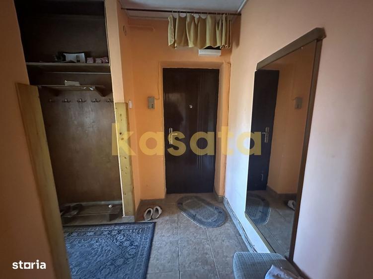 Apartament cu 2 camere semidecomandat, mobilat în Drumul Taberei — fotografia 1