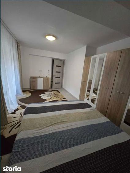 Garsonieră decomandată, mobilată în Tei