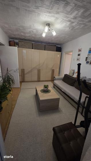 Apartament cu 3 camere în Micro 1