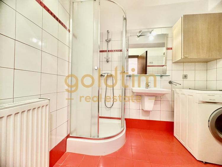 Apartament cu 3 camere semidecomandat, mobilat în Băneasa