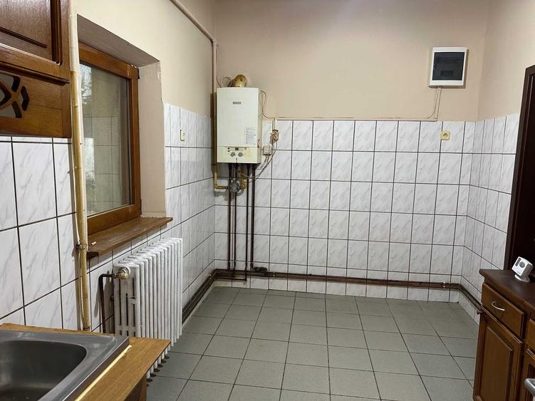 Casă cu 2 camere cu Teren 900 Mp în Cedonia