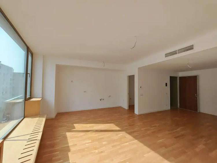 Apartament cu 2 camere decomandat în Știrbei Vodă