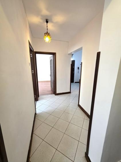 De vanzare 3 camere la Doamna Ghica, bloc reabilitat, decomandat - 11