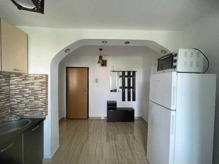 Apartament cu 2 camere decomandat în Titan