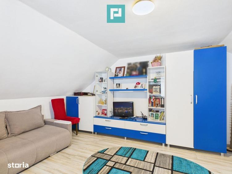 Casă cu 4 camere în Radna