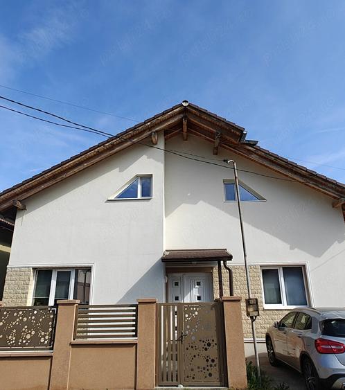 Casă cu Teren 354 Mp în Giroc