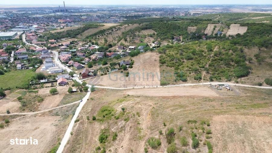 Teren de 672 mp, în Paleu