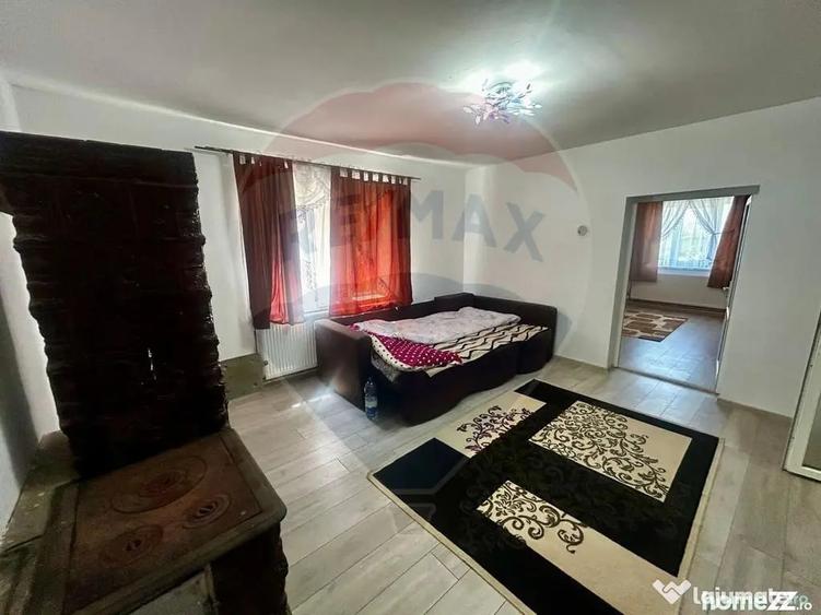 Casă cu 3 camere cu Teren 1500 Mp în Aciua