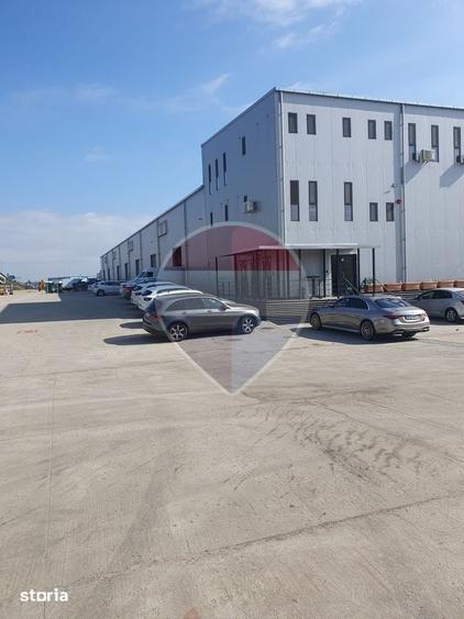 Spațiu comercial, de 1,530 mp, în Central