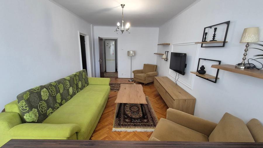 Apartament cu 2 camere decomandat în Teiul Doamnei