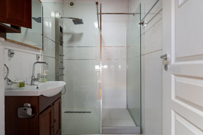 Apartament cu 2 camere, mobilat în Tineretului