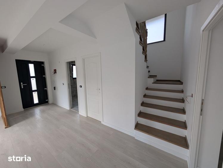 Casă cu 4 camere cu Teren 530 Mp în Central