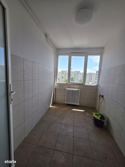 Apartament cu 2 camere semidecomandat în Tineretului