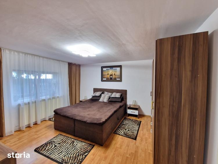 Casă cu 6 camere cu Teren 766 Mp în Oncea