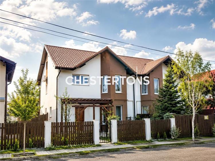 Duplex cu 4 camere cu Teren 255 Mp în Corbeanca