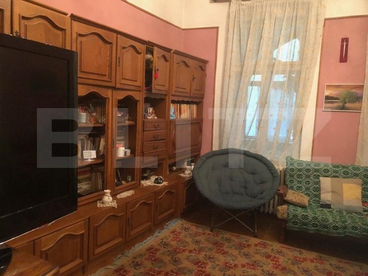 Casă individuală cu 4 camere cu Canalizare în Central