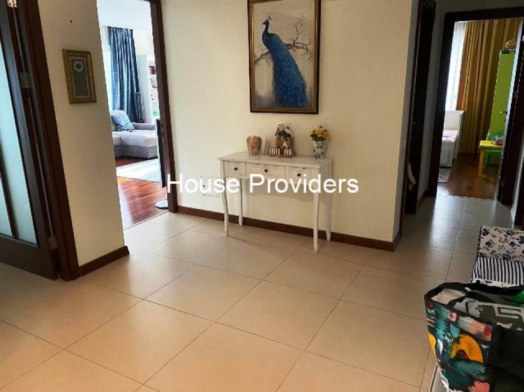 Apartament cu 3 camere în Dristor
