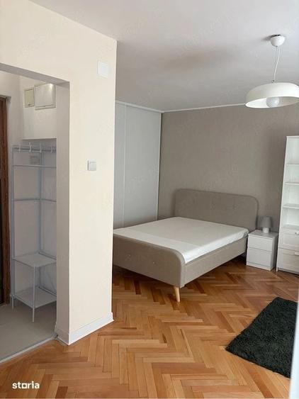Apartament decomandat în Băneasa
