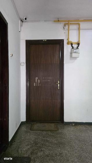 Apartament cu 2 camere decomandat în Titan