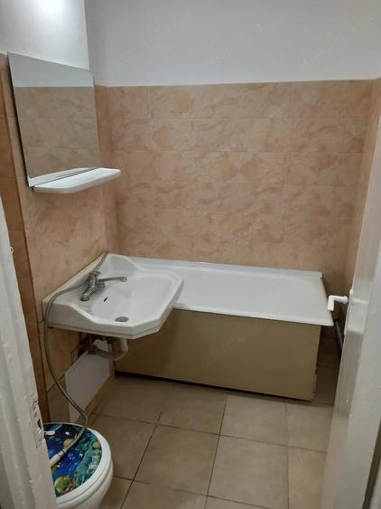 Garsonieră decomandată în Bartolomeu