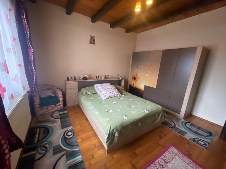 Casă individuală cu 3 camere cu Canalizare în Lunca Cetățuii