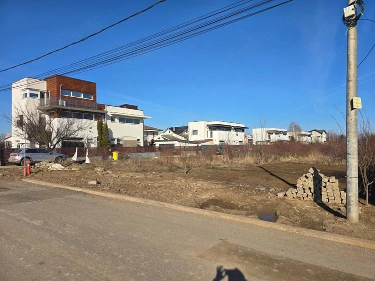 Otopeni, Str. 1Mai Teren 4.412mp, Deschidere 23,21m | Comercial & Reziden?ial - 1