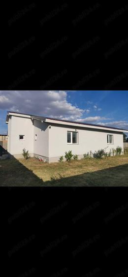 Casă cu 5 camere cu Teren 1111 Mp în Jebel