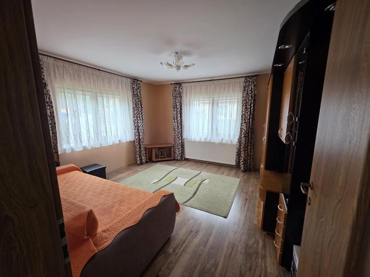 Casă cu 3 camere în Bologa