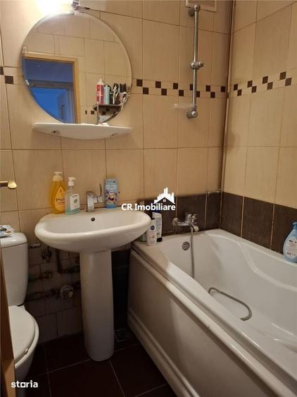 Apartament cu 3 camere decomandat în Dristor