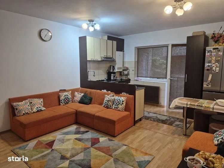Apartament cu 3 camere în Florești