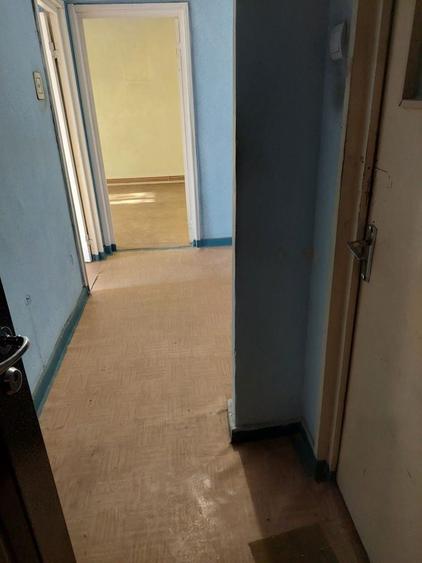 Apartament cu 3 camere decomandat în Onești