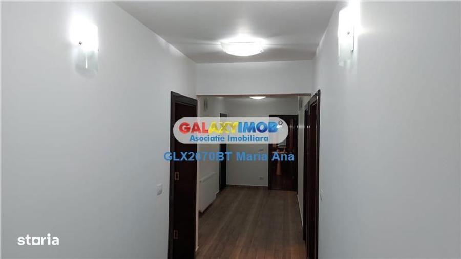 Casă cu 12 camere cu Teren 480 Mp în Sud