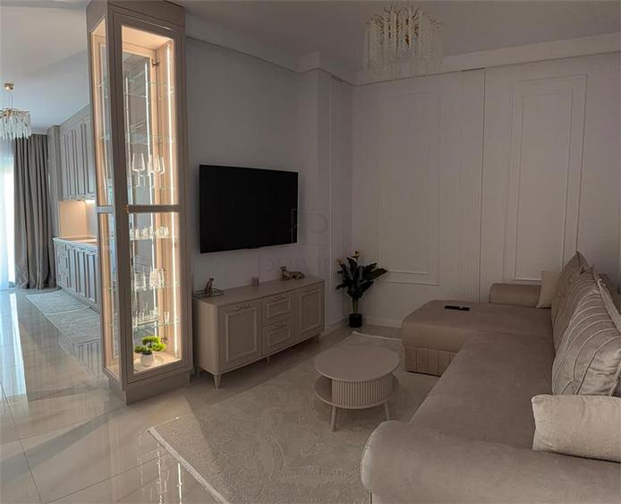Apartament cu 2 camere decomandat în Torontalului