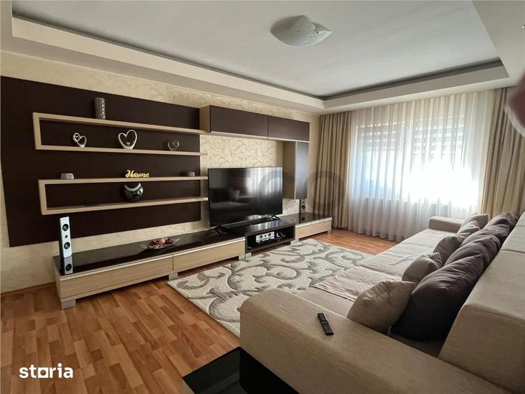 Apartament cu 3 camere decomandat în Nufărul