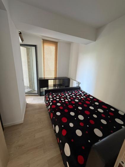 Apartament cu 2 camere semidecomandat, mobilat în Grozăvești