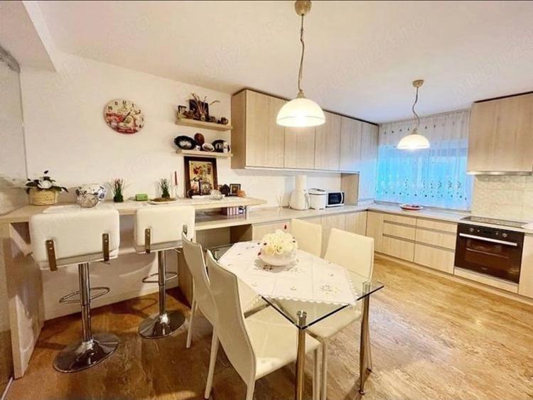 Casă cu Teren 264 Mp în Dumbrăvița