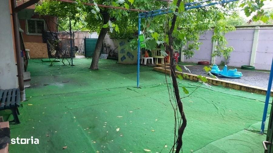Casă cu 6 camere cu Teren 710 Mp în Militari