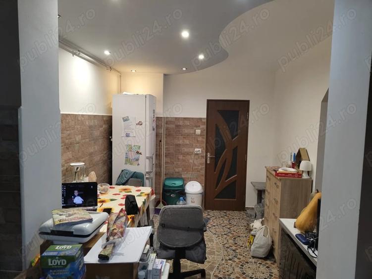 Apartament cu 3 camere decomandat în Vest