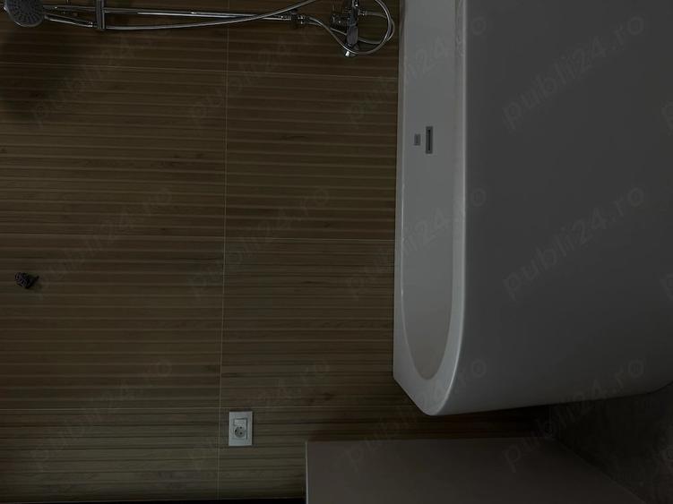 Casă cu 4 camere cu Teren 360 Mp în Central