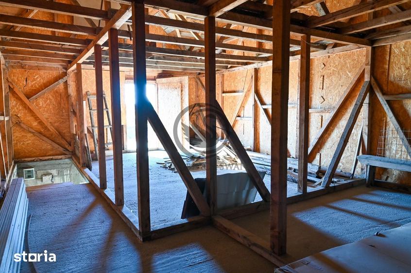 Casă cu 6 camere cu Teren 600 Mp în Bucov