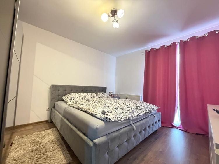 Apartament cu 3 camere semidecomandat în Șelimbăr