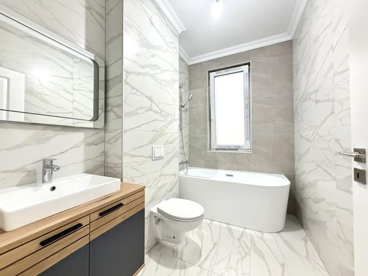 Apartament cu 2 camere semidecomandat în Dumbrăvița