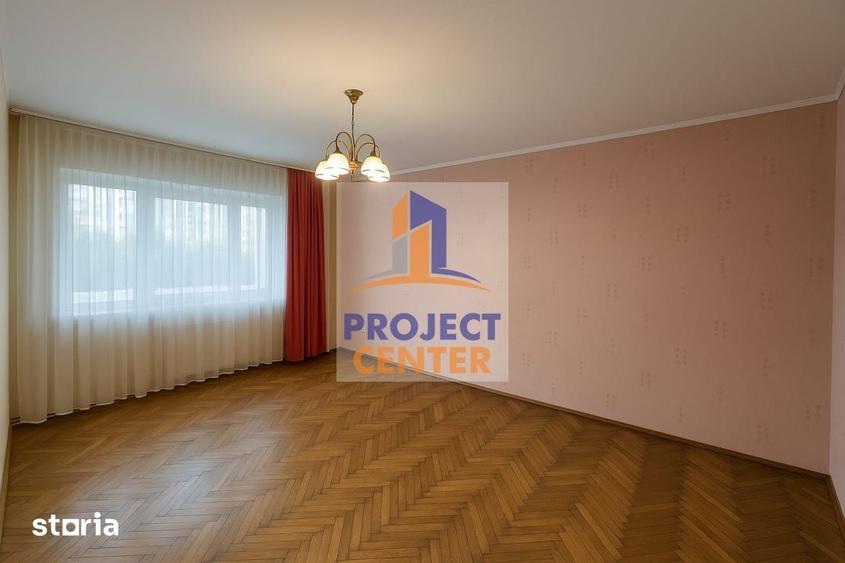 Apartament cu 3 camere decomandat în Găvana