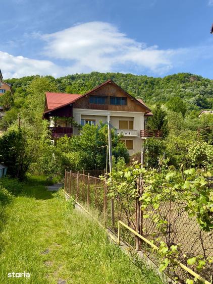 Casă cu 5 camere cu Teren 918 Mp în Orașul Vechi