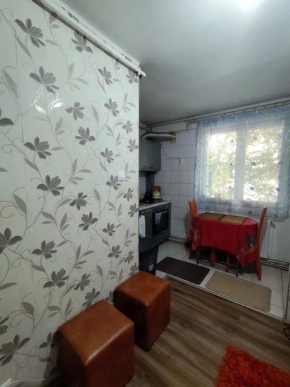 Apartament cu 2 camere nedecomandat în Central