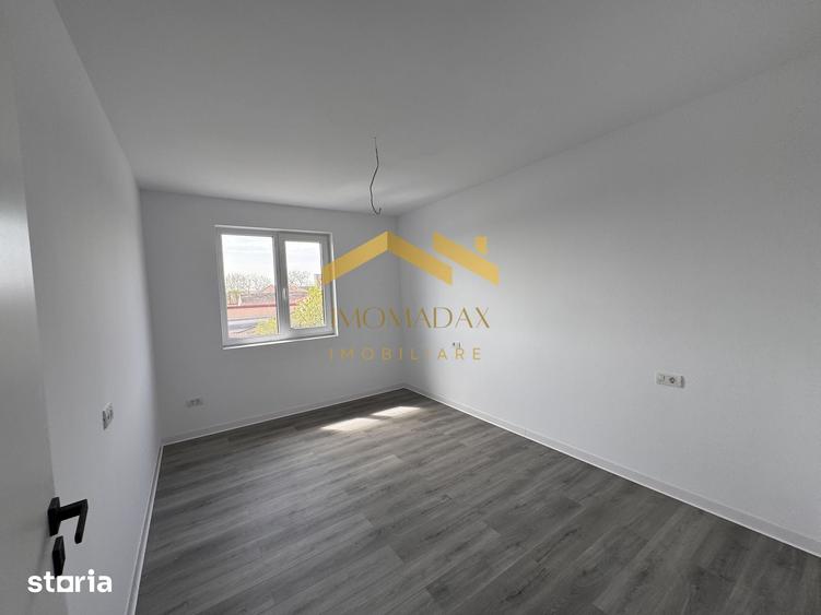 Casă cu 4 camere cu Teren 300 Mp în Sânmihaiu Român