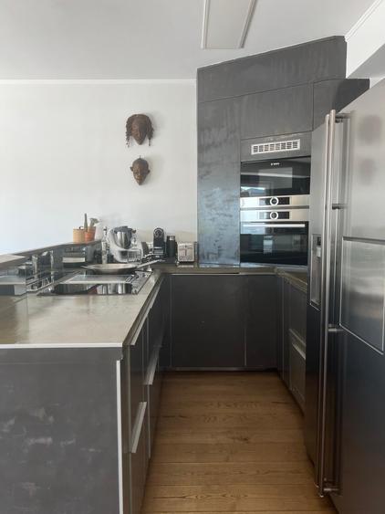Casă individuală cu 5 camere cu Piscina în Rahova