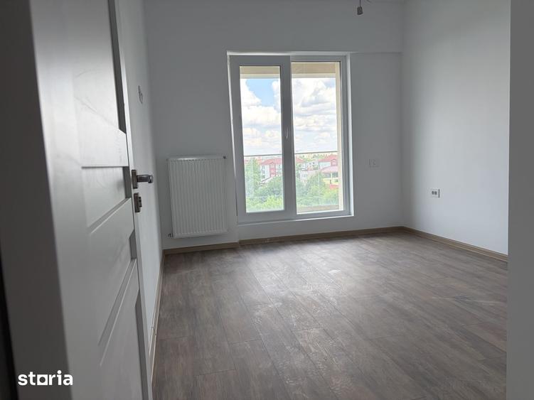 Apartament 3 camere,2 bai,centrala proprie,mutare imediata,TVA inclus - 18