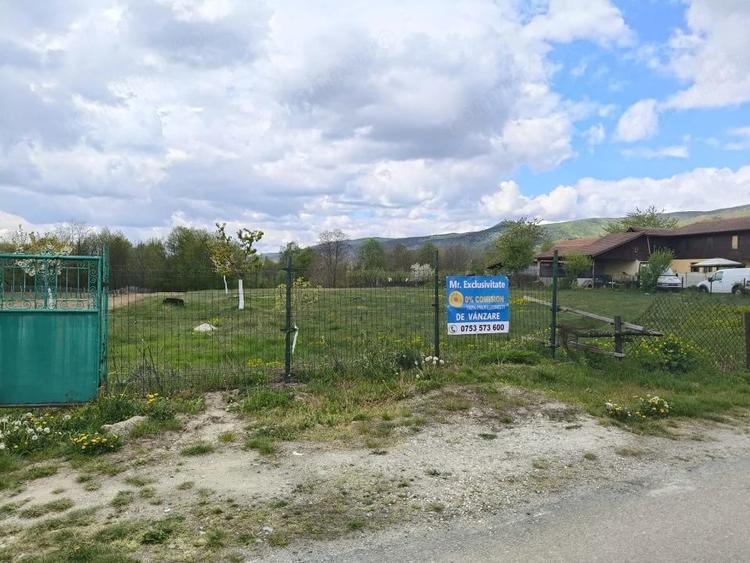 Teren de 19209 mp, în Crasna
